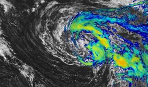 Don es de nuevo tormenta, ahora tropical, en medio del Atlántico