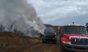 Fuego en vertedero de Puerto Plata tiene tres días