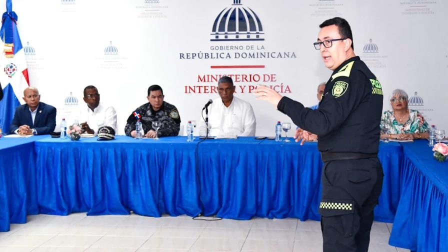 Oficiales dominicanos son capacitados por policía colombiana