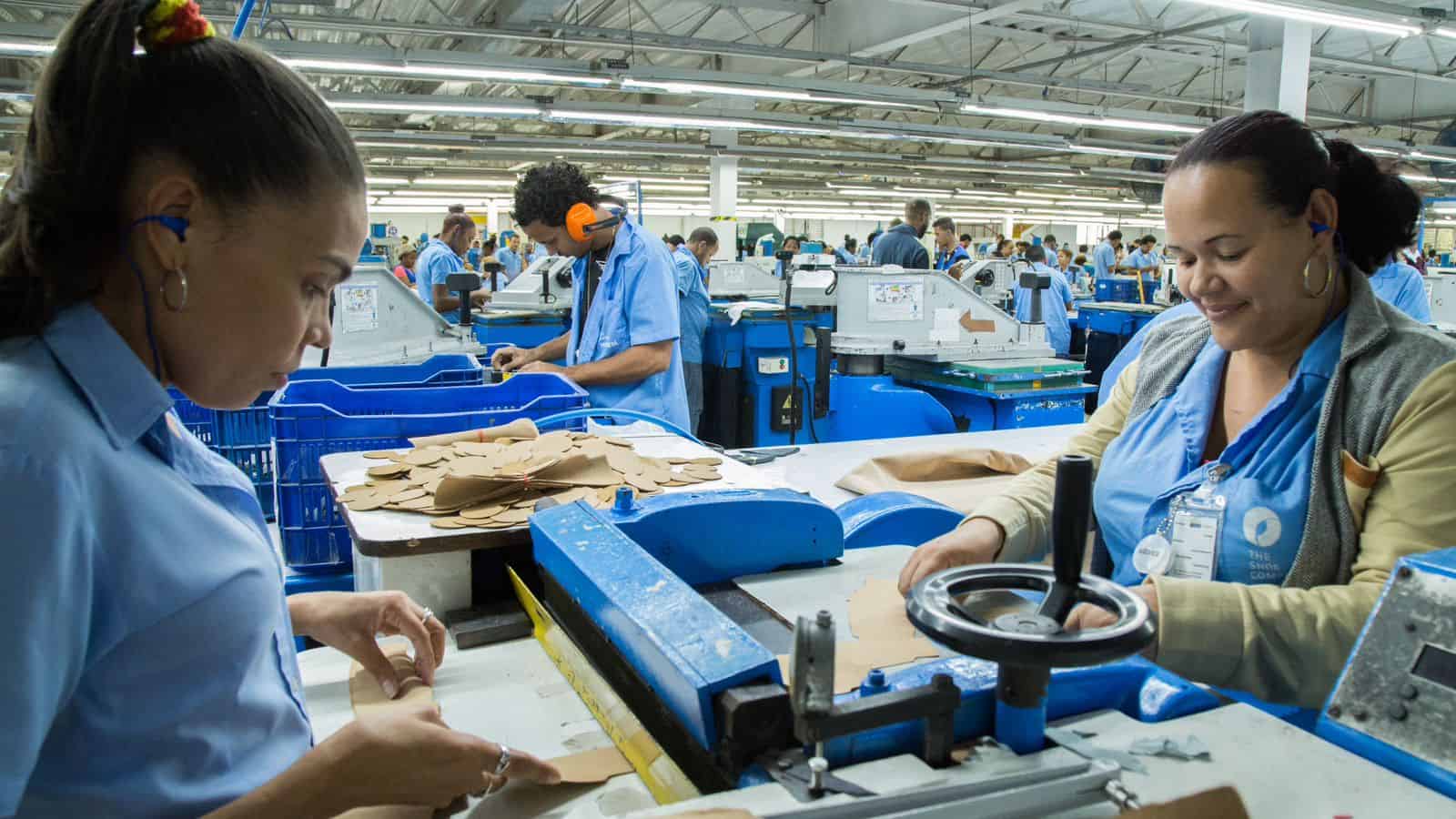 Trabajadores en una zona franca.