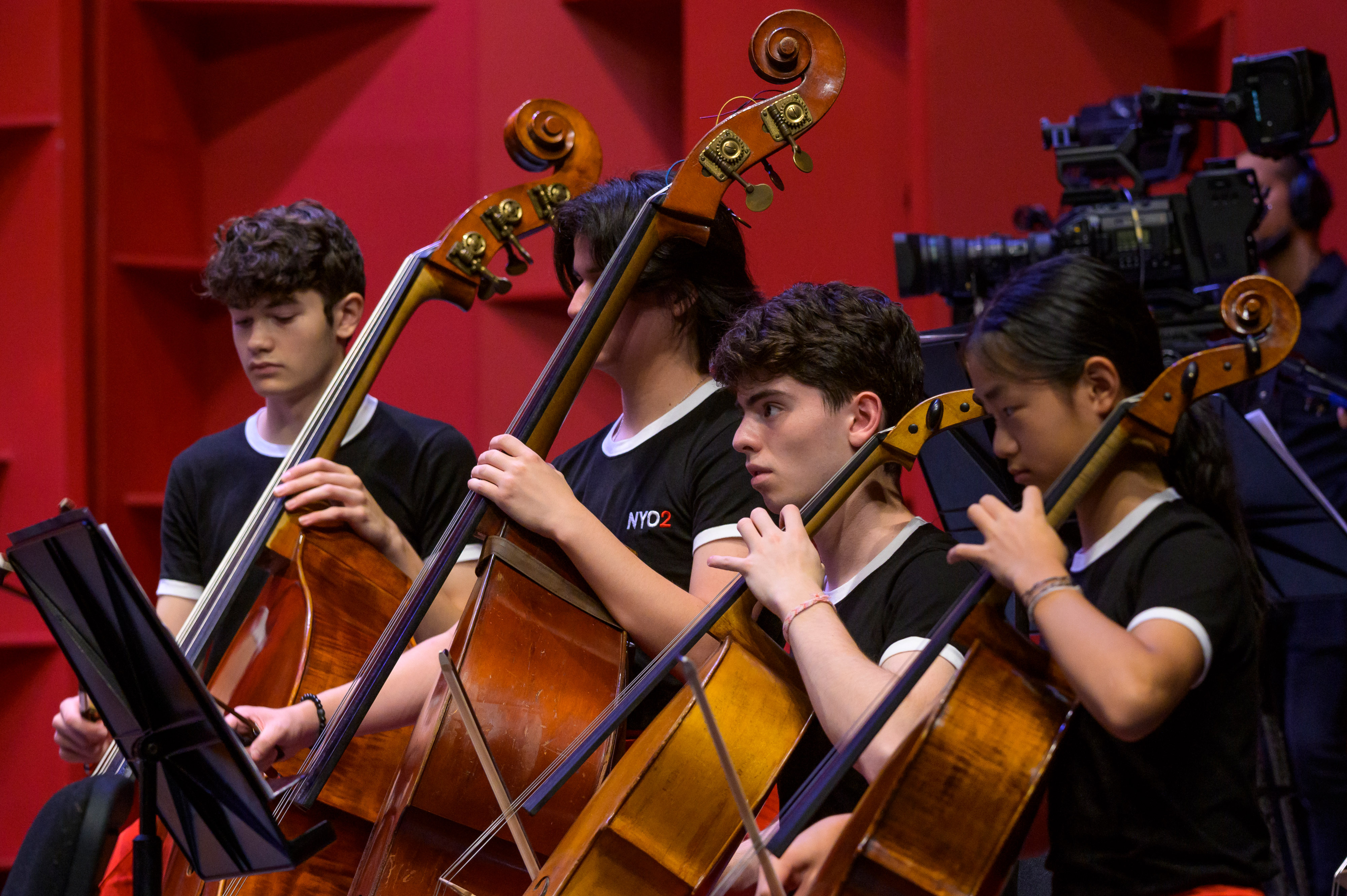 Los jóvenes músicos oscilan entre las edades de 14 a 17 años.