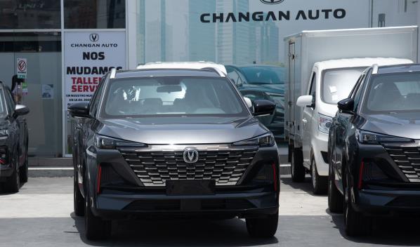 Por cada veh&iacute;culo nuevo tra&iacute;do desde EE. UU. ingresaron cinco unidades chinas a RD en el 2025