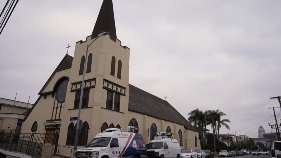 Cuarto autobús lleno de migrantes de Texas llega a Los Ángeles