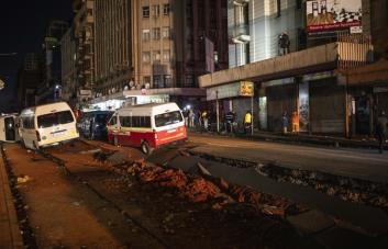 Al menos 41 heridos por explosión de conductos de gas subterráneos en Johannesburgo