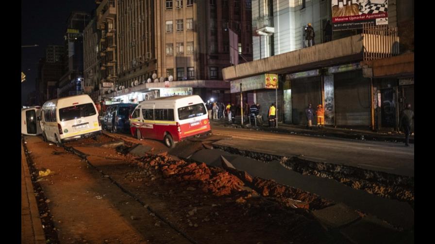 Al menos 41 heridos por explosión de conductos de gas subterráneos en Johannesburgo