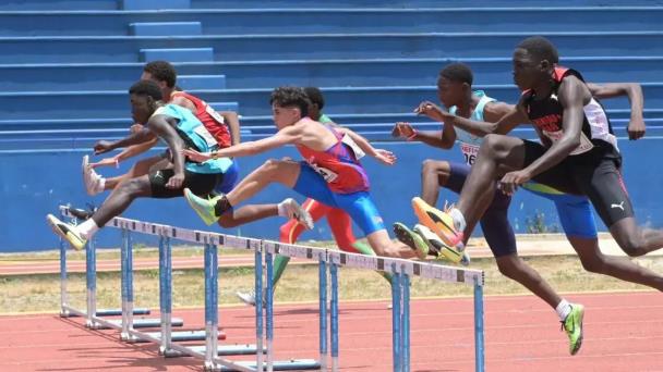 Sine y Reyes logran medallas en el campeonato de atletismo NACAC