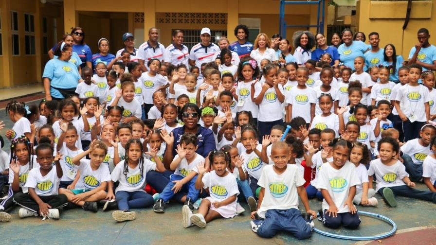 Más de 450 niños participan en campamento de verano Mauricio Báez junto al Inefi