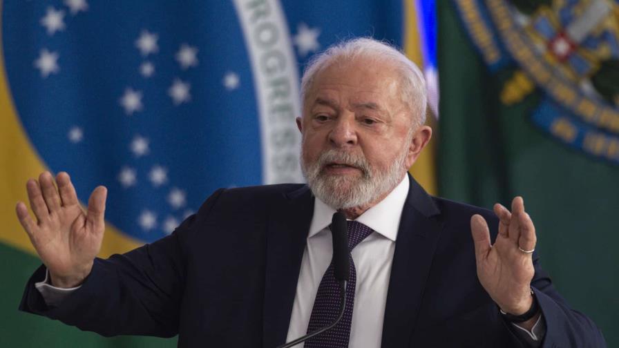 Lula ratifica una nueva ley de control de armas con el fin de reducir la violencia en el país