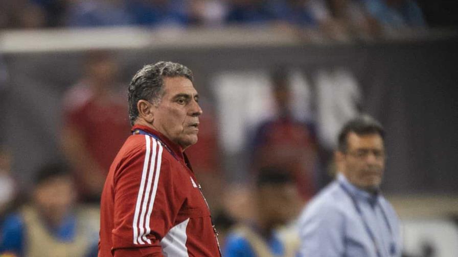 Selección de Costa Rica destituye a Luis Fernando Suárez como su técnico