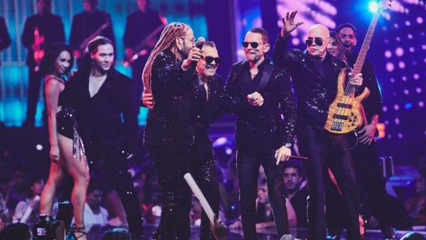 ¡Los dueños del swing! Toño y los Hermanos Rosario brillan y encienden Premios Juventud 2023