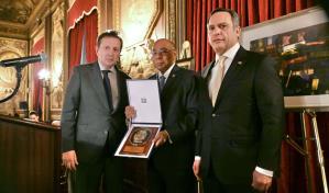 Reconocen la trayectoria del magistrado Milton Ray Guevara