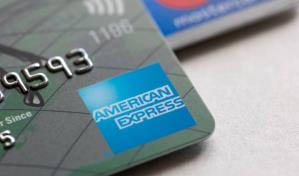 La deuda de tarjetas de cr&eacute;dito supera 4,300 d&oacute;lares por persona en EE. UU., seg&uacute;n estudio