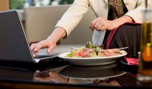 Identifican unos 500 genes que parecen influir en lo que comemos