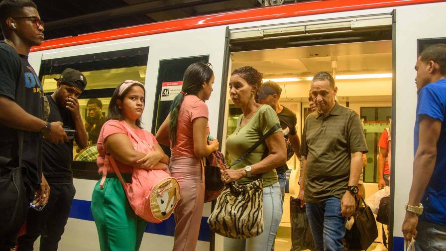 Falla técnica en el Metro de Santo Domingo obligó a evacuar pasajeros de tren