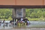 Se popularizan los teteos debajo del puente en el río Yuna en Cotuí