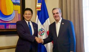Abinader recibe al ministro de Relaciones Exteriores de Japón