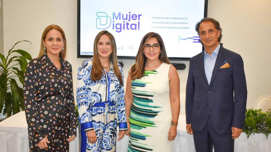 AFP Crecer y Junior Achievement Dominicana promueven la inclusión digital de las mujeres con becas en el área de tecnología