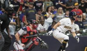 Albies define con jonrón en el 8vo. Bravos derrotan a Cerveceros