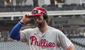 Harper aporta con bate y en defensa por Filis para vencer a Guardianes