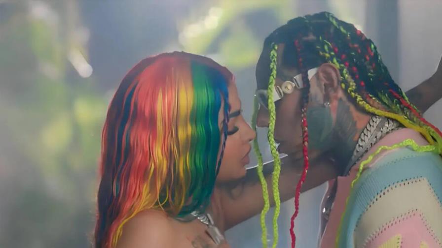 Yailin y Tekashi se besan en una nueva colaboración