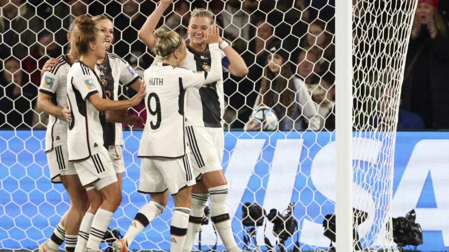 Alemania arrolla a Marruecos 6-0 con un doblete de Popp
