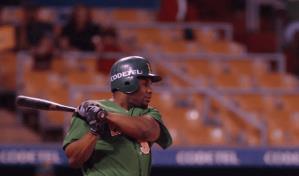 Estrellas retirarán los números de Julián Heredia y Félix José