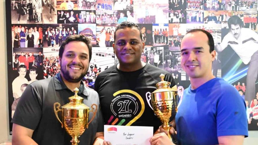 Hermanos  González ganan Torneo de boliche de los Padres