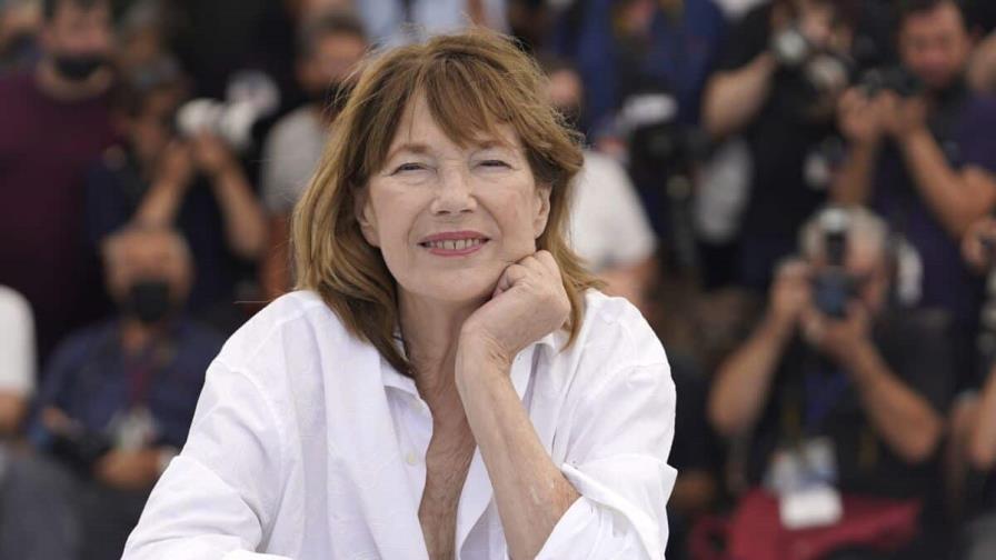 Francia despide a la artista Jane Birkin, el icono francés de origen británico más querido