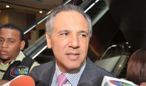 Abogados de José Ramón Peralta afirman su prisión es arbitraria y exigen cese de su caso