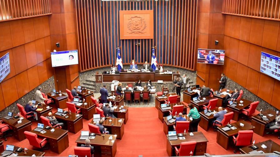 Tensión en el Senado por aprestos para aplazar entrada en vigencia de la ley de Extinción de Dominio