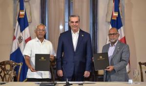 Ajuste salarial y dos hospitales, entre puntos del acuerdo Minerd-ADP