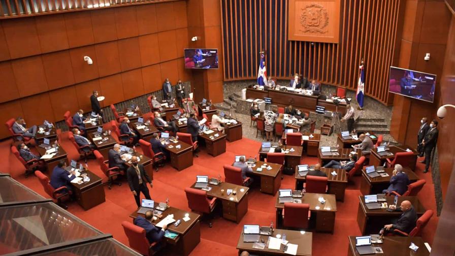 Senado aprueba dos préstamos por US$390 MM para el Metro y saneamiento de ciudades turísticas