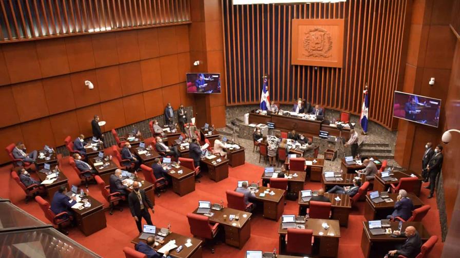 Senadores reintroducen el proyecto de ley de bienes incautados