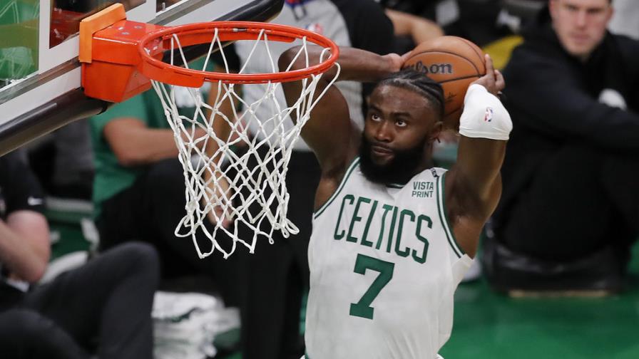 Jaylen Brown acuerda con Celtics el contrato más rico de la historia de la NBA