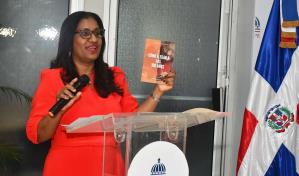 La periodista Wanda Méndez presenta su libro “Cómo llegar a los 100 años”