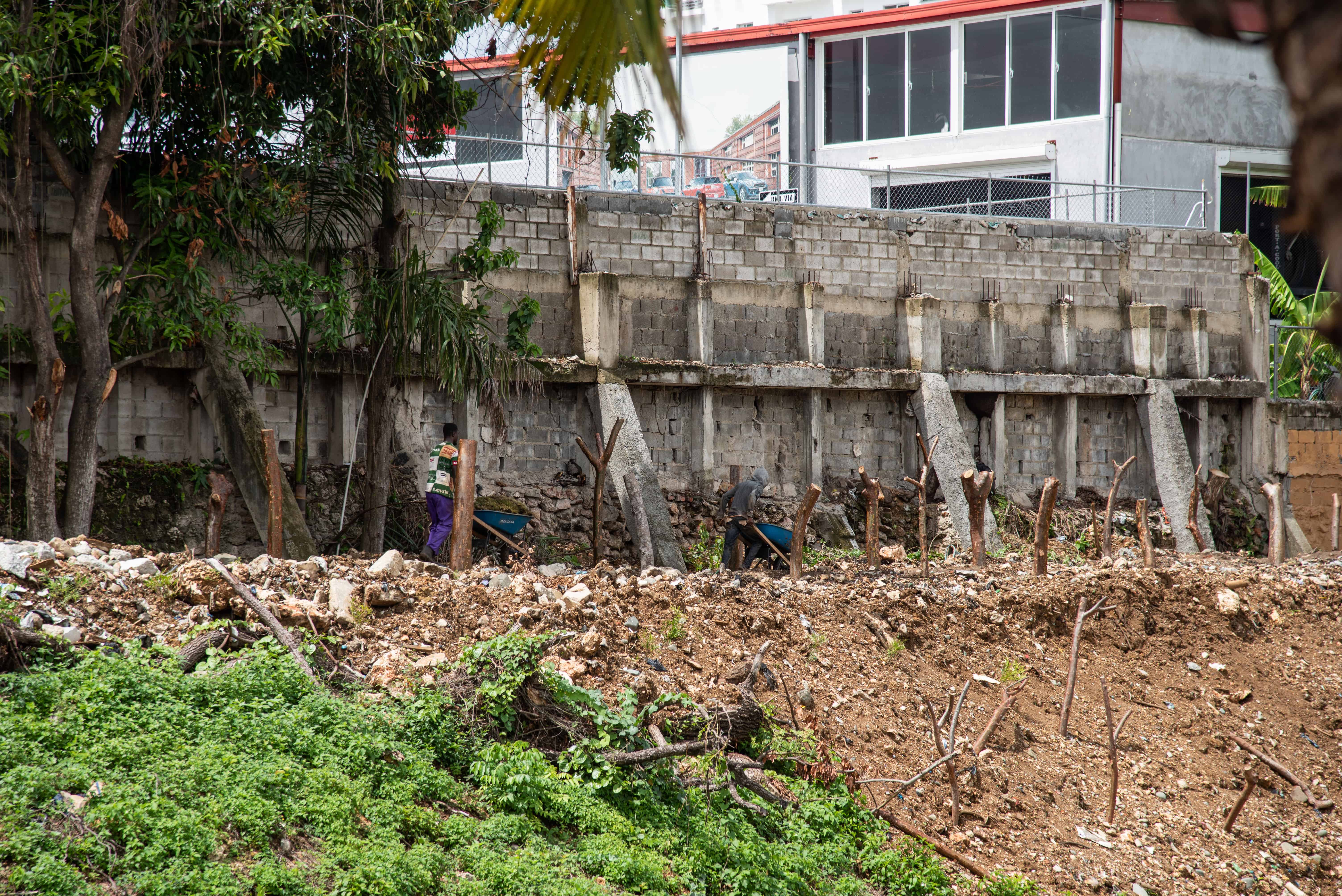 Los trabajos buscan evitar derrumbes.