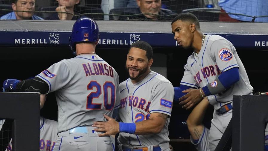 Con gran noche de Alonso, Mets doblegan a Yanquis en inicio de Serie del Subway