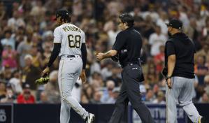 Video | Ángel Perdomo es suspendido por pelotazo a Manny Machado