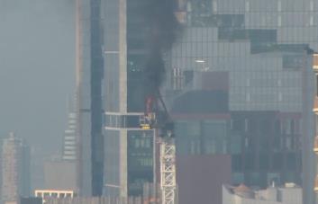 Colapso de grúa en Manhattan deja cinco heridos