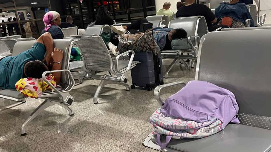 Llegaron a su destino en EE.UU. pasajeros de JetBlue tenían tres días varados en Puerto Plata