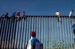 México afirma que la migración hacia EE.UU. bajó un 50 % tras el fin del Título 42 México afirma que la migración hacia EE.UU. bajó un 50 % tras el fin del Título 42
