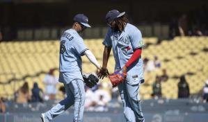 Merrifield y Jansen logran jonrones; Azulejos aplastan a Dodgers