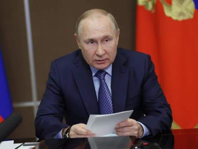 Vladimir Putin otorga decreto a paramilitares leales a Rusia