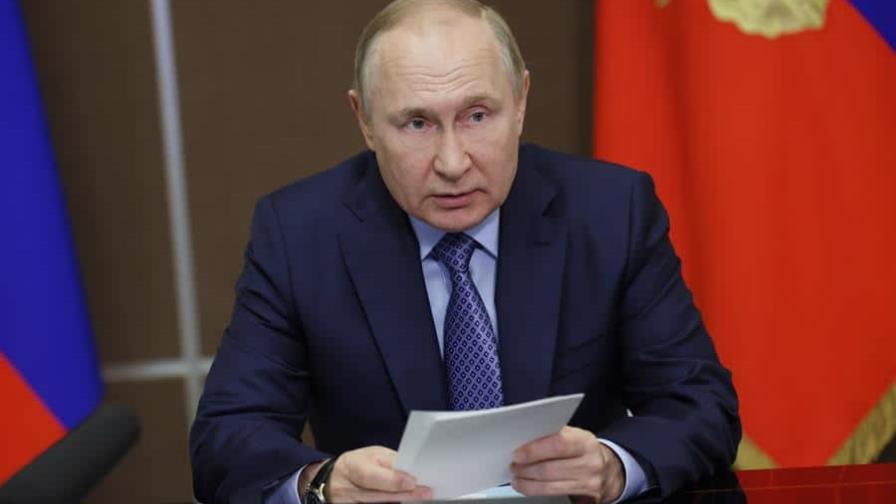 Putin impone por decreto que los grupos paramilitares también juren lealtad a Rusia