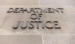 Acusan a Trump de tres cargos más en el caso de los documentos clasificados