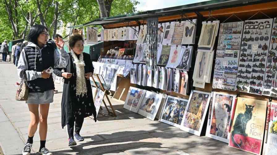 Los libreros del Sena se niegan a ser desalojados para los Juegos Olímpicos de París 2024