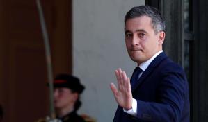 El ministro del Interior expresa su apoyo a policías que protestan por la detención de un agente