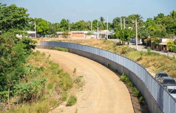 Abinader revela obstáculos en la construcción del muro fronterizo