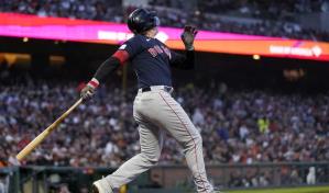 Casas aporta jonr&oacute;n y doble; Medias Rojas vencen a Gigantes