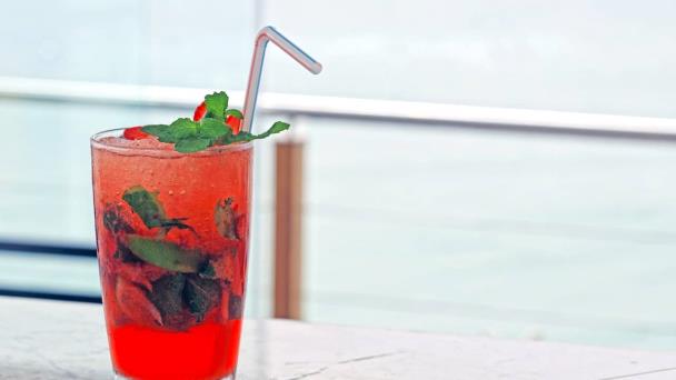 Maridaje refrescante: vinos y bebidas ideales para el calor